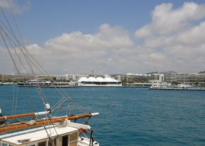 Cubierta de terrazas exteriores Club Lío-Pachá | Santiago Bermejo Oroz - Arquitecto